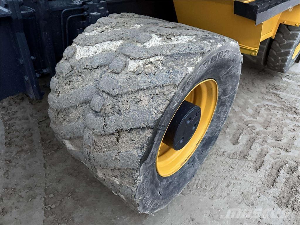 Volvo EW 180 C Ratasekskavaatorid