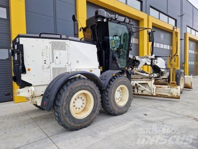 CAT 120AWD Greiderid