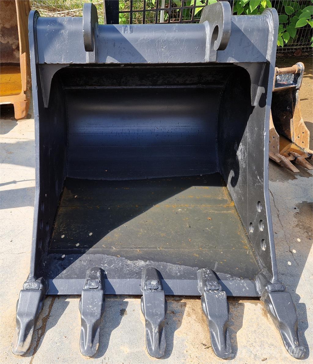 CAT 318FL Roomikekskavaatorid