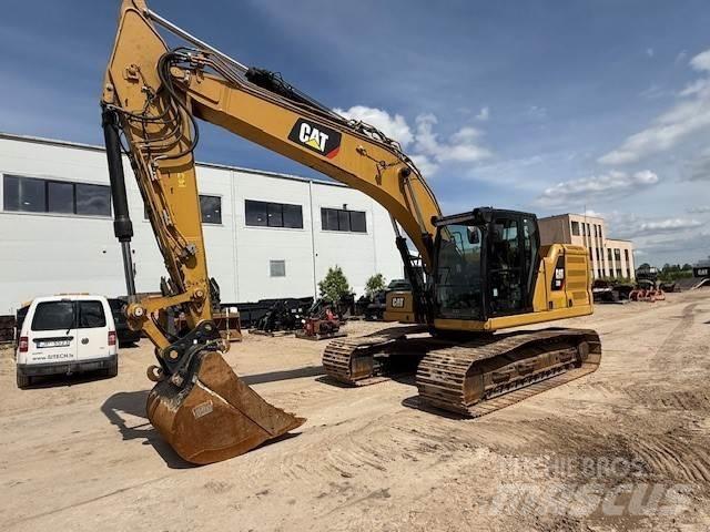 CAT 320 Roomikekskavaatorid
