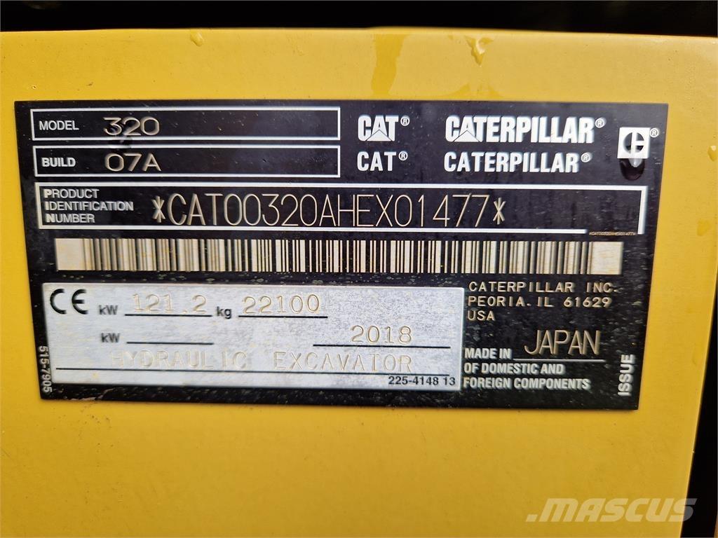 CAT 320 Roomikekskavaatorid