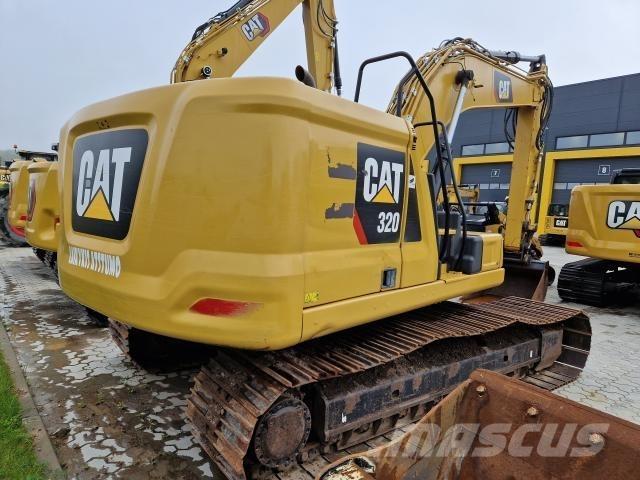 CAT 320 Roomikekskavaatorid