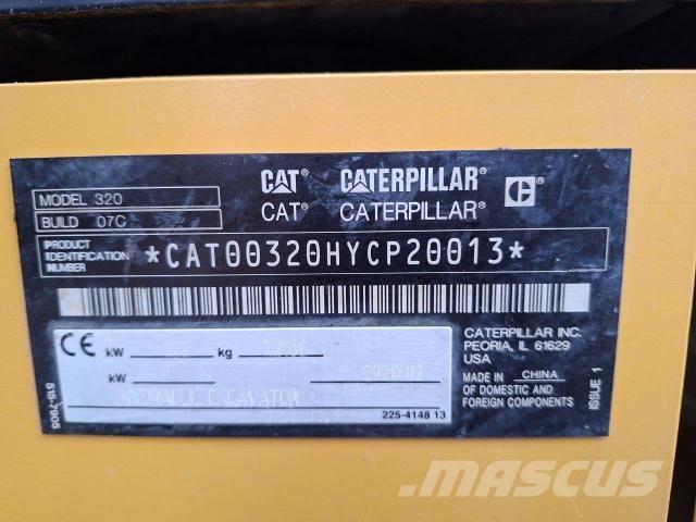 CAT 320-07 Roomikekskavaatorid