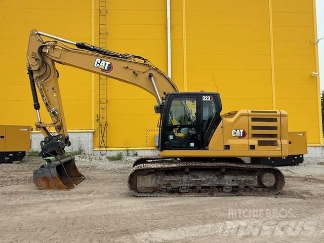 CAT 323-07 Roomikekskavaatorid