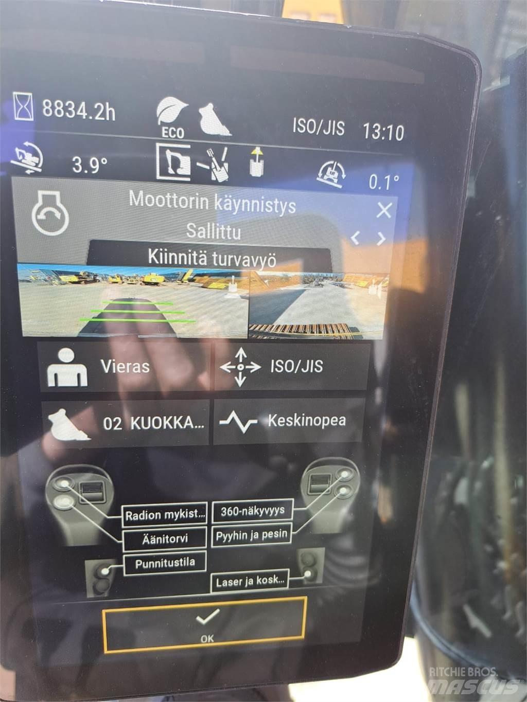 CAT 352 Roomikekskavaatorid