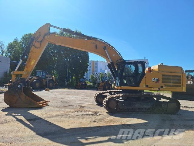 CAT 352 Roomikekskavaatorid
