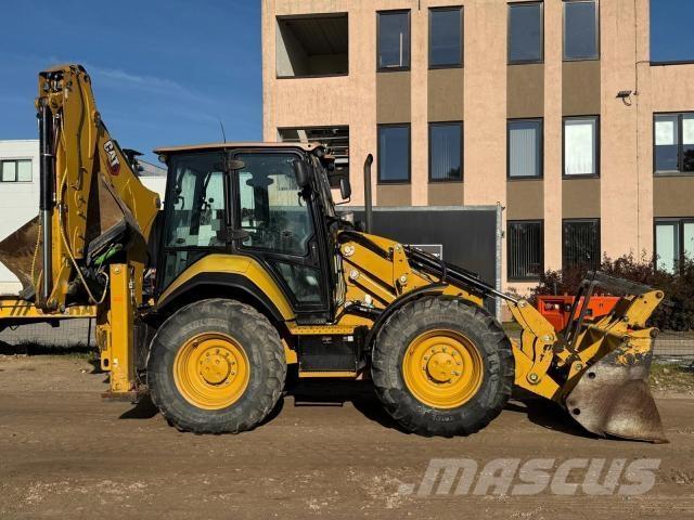 CAT 444 Ekskavaatorlaadurid