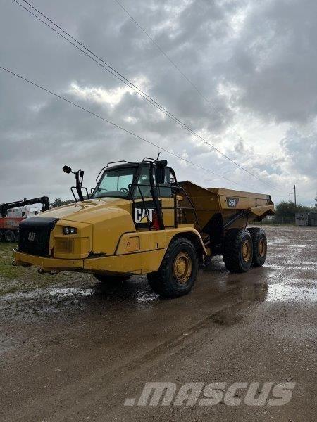 CAT 725C Liigendraamiga pinnaseveokid