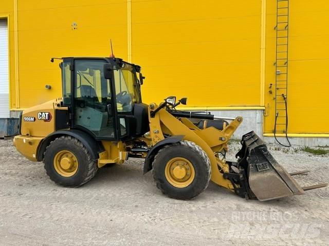 CAT 906M Rataslaadurid