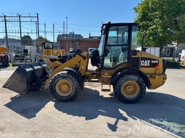 CAT 908M Rataslaadurid