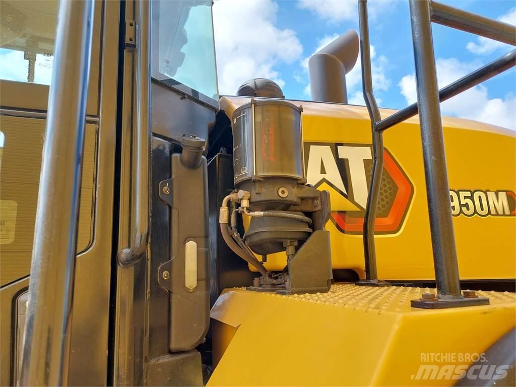 CAT 950M Rataslaadurid