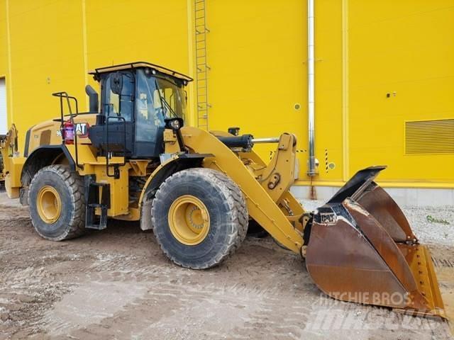 CAT 962 Rataslaadurid