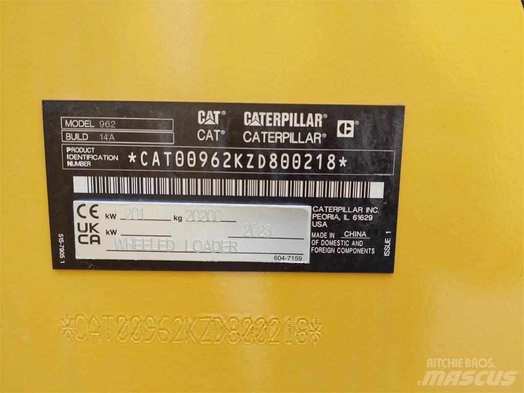 CAT 962 Rataslaadurid