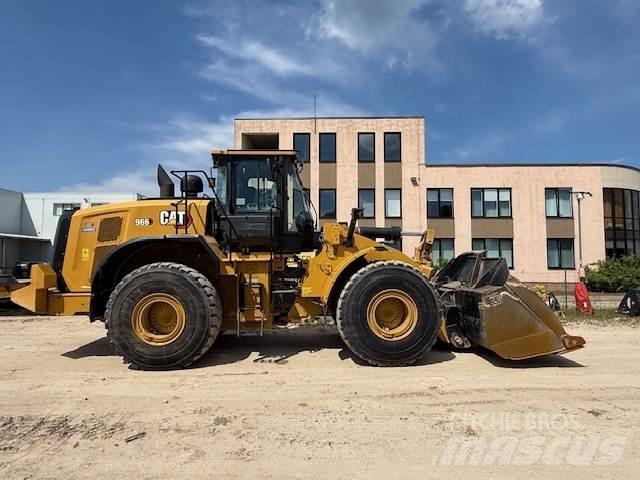 CAT 966 Rataslaadurid