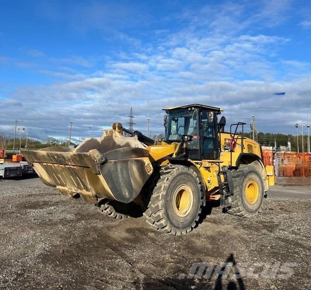 CAT 966 Rataslaadurid