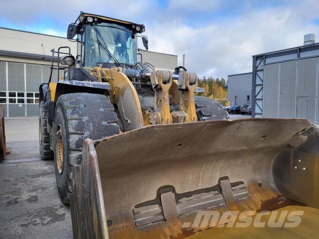 CAT 980M Rataslaadurid