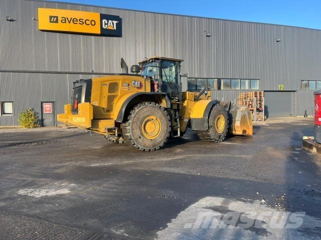 CAT 982 Rataslaadurid