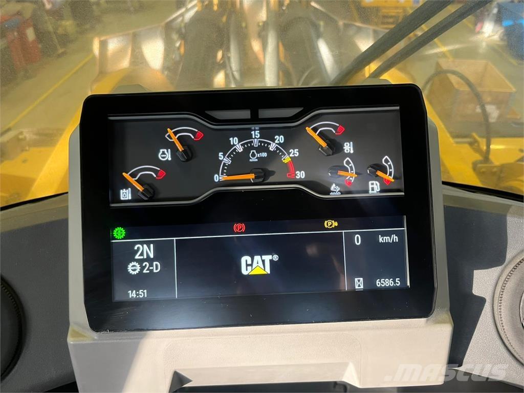 CAT 982 Rataslaadurid