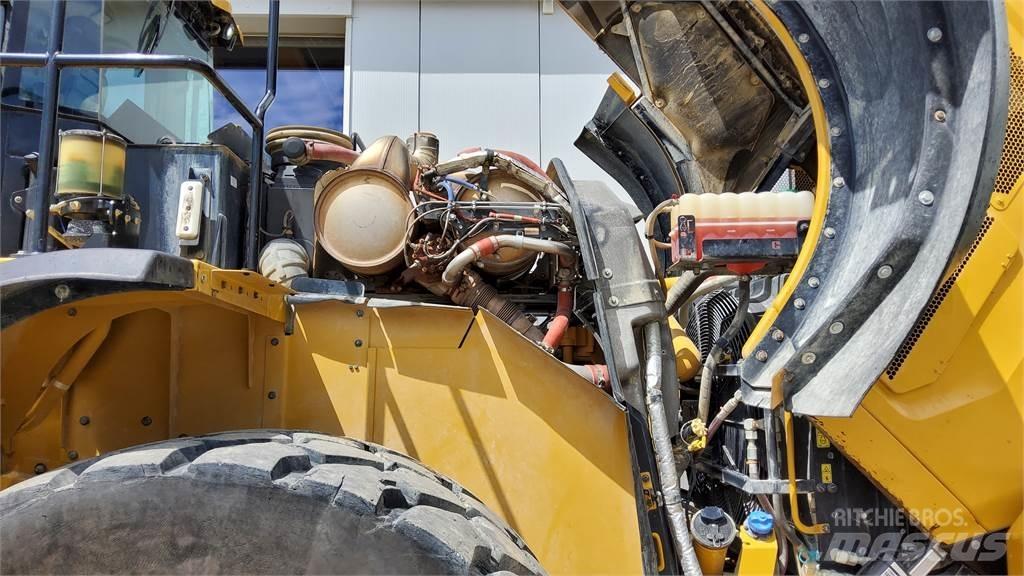 CAT 982M Rataslaadurid
