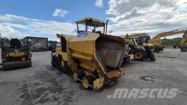 CAT AP300F Asfaldilaoturid