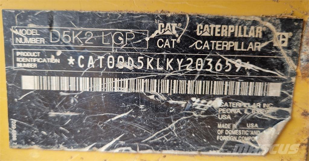 CAT D5K2 Buldooserid