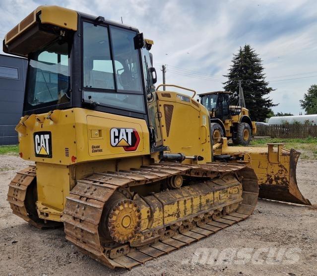 CAT D5K2 Buldooserid