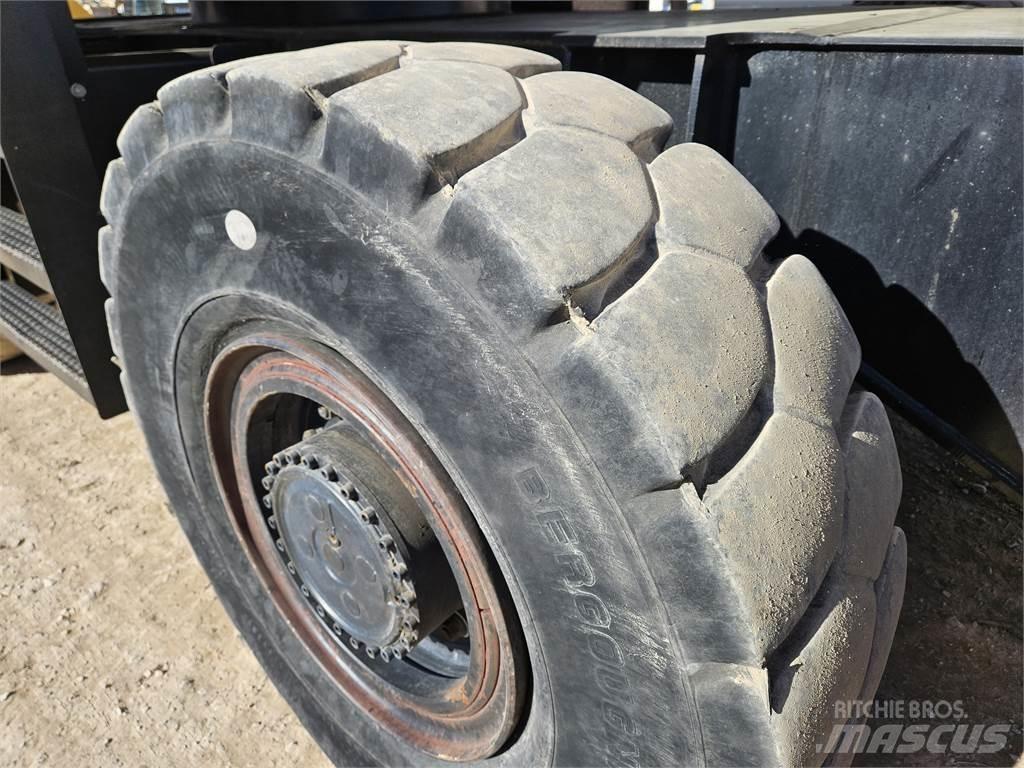 CAT M325D LMH Muud ekskavaatorid