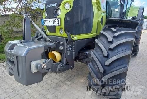 CLAAS Axion 830 Traktorid