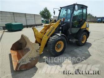 Komatsu 65 Rataslaadurid