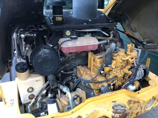 CAT 906 H 2 Rataslaadurid