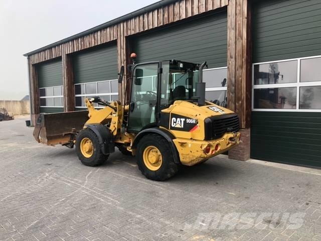 CAT 906 H 2 Rataslaadurid