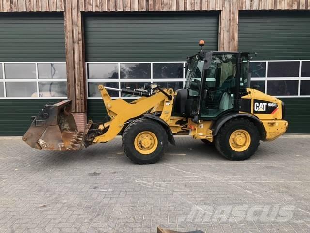 CAT 906 H 2 Rataslaadurid
