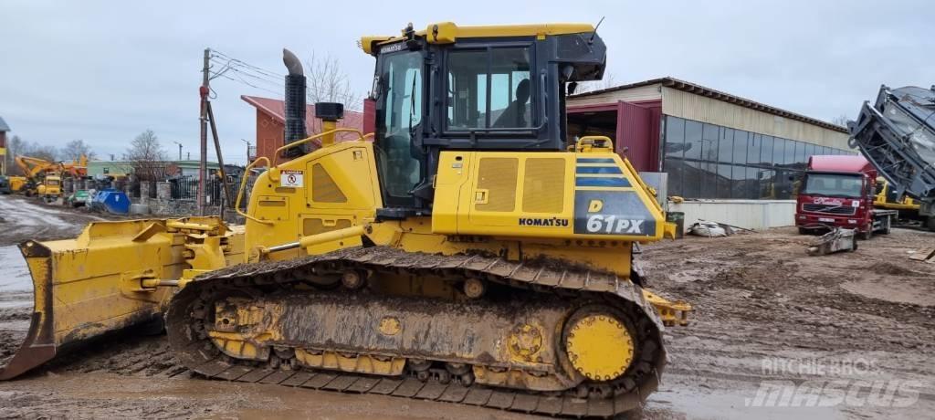 Komatsu D 61 PXI-24 Buldooserid