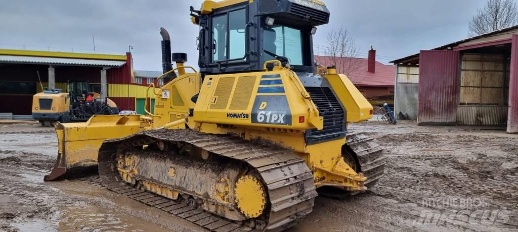 Komatsu D 61 PXI-24 Buldooserid