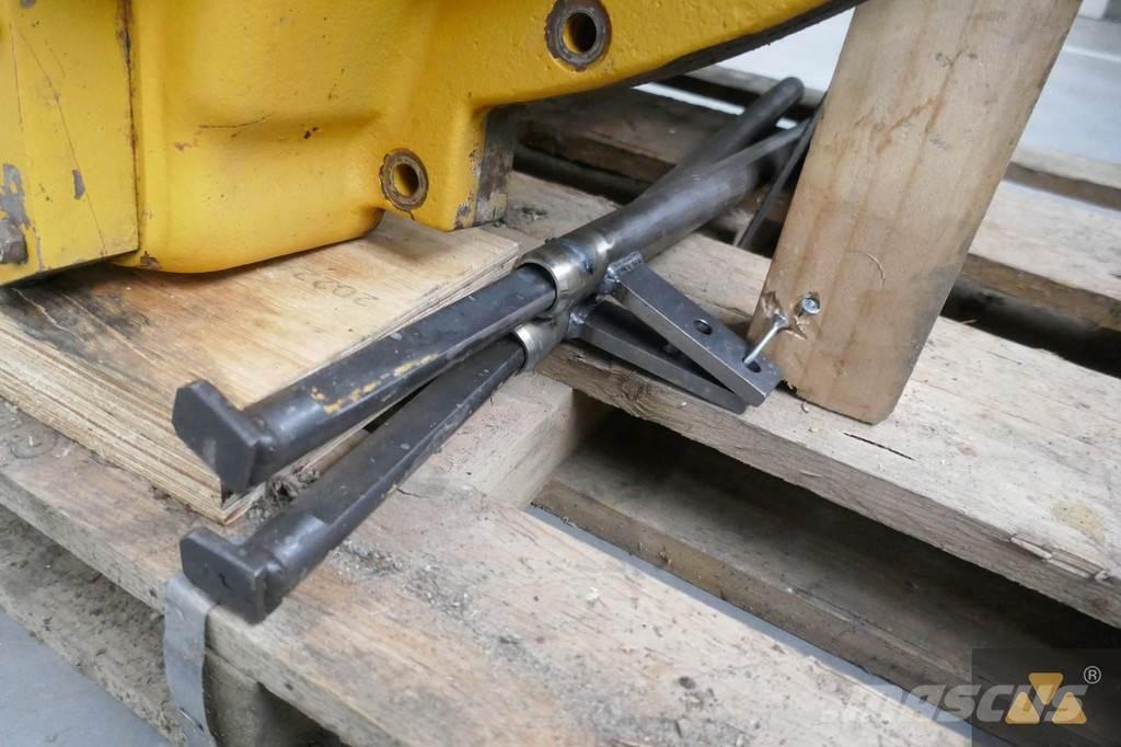 CAT 105-8185 Käigukastid