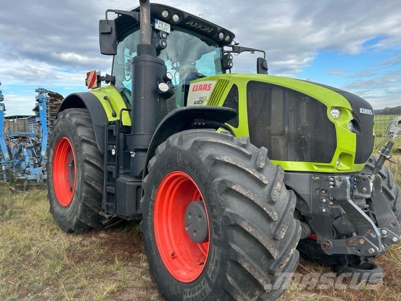 CLAAS Axion 950 Traktorid