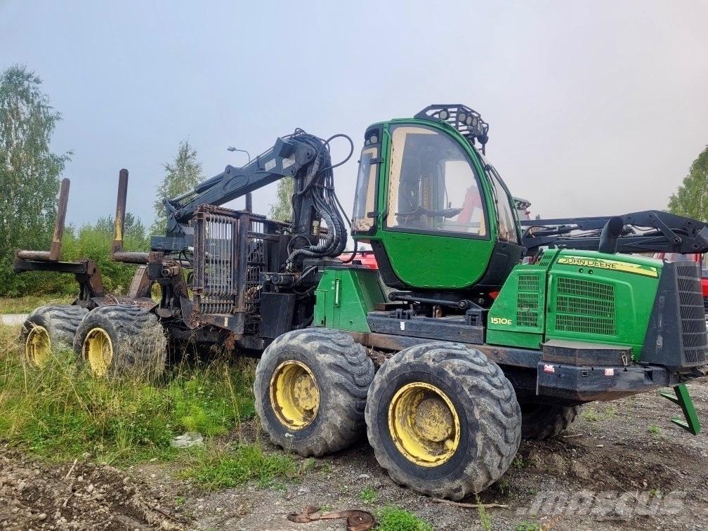 John Deere 1510 E Forwarderid