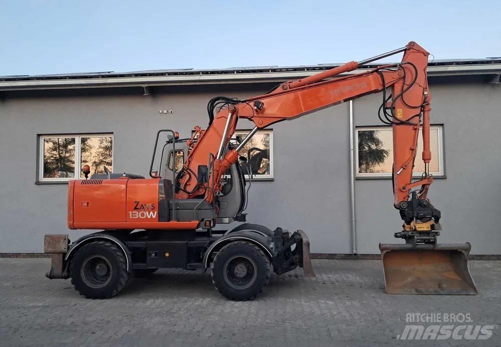 Hitachi ZX 130 W Ratasekskavaatorid