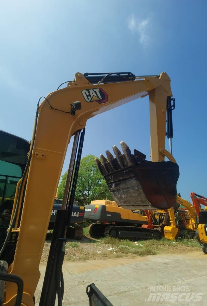 CAT 306E2 Roomikekskavaatorid