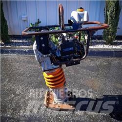 MultiQuip MT 65 H Vibroplaadid