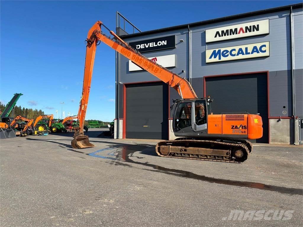 Hitachi ZX210LC-3 Pika noolega ekskavaatorid