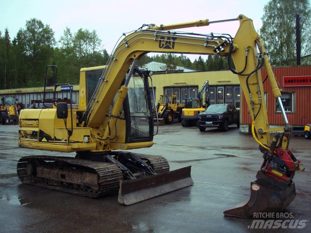 CAT 307 Väikeekskavaatorid 7t-12t
