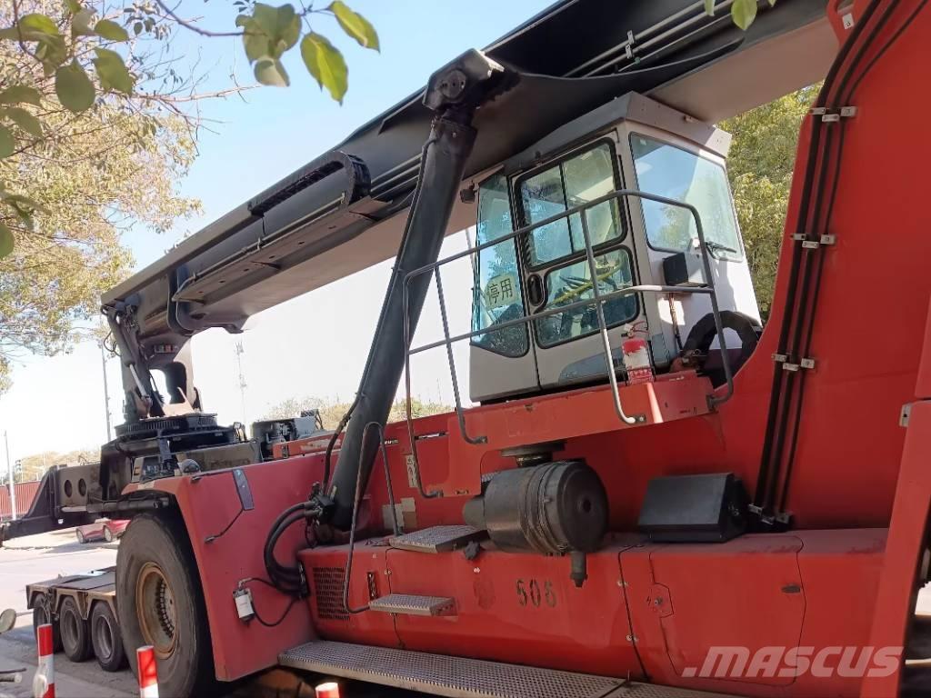 Kalmar DRT 450 Konteineritõstukid
