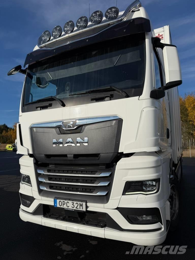 MAN 26.510 6X2-4 Furgoonautod