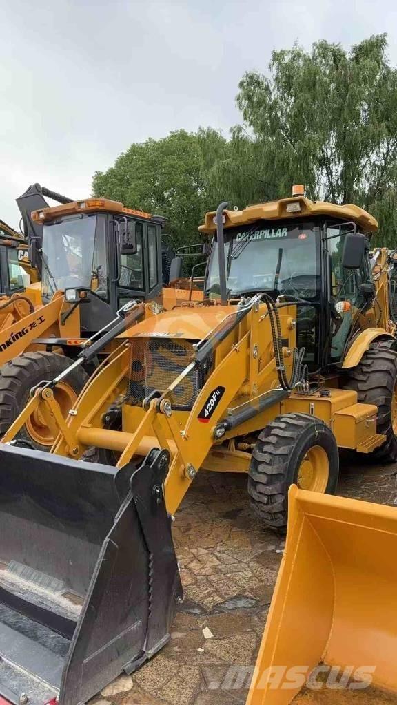 CAT 420 F Ekskavaatorlaadurid