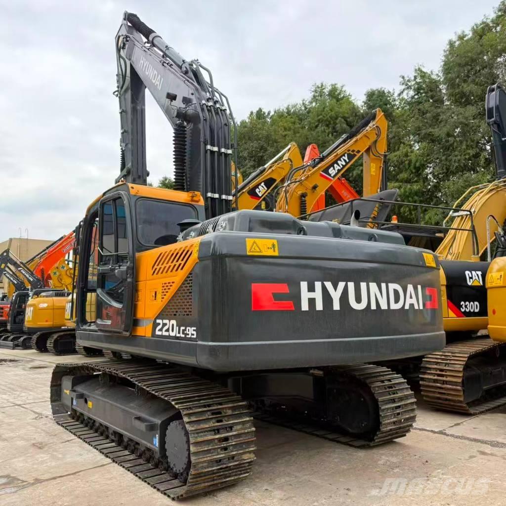 Hyundai R220LC-9S Väikeekskavaatorid 7t-12t
