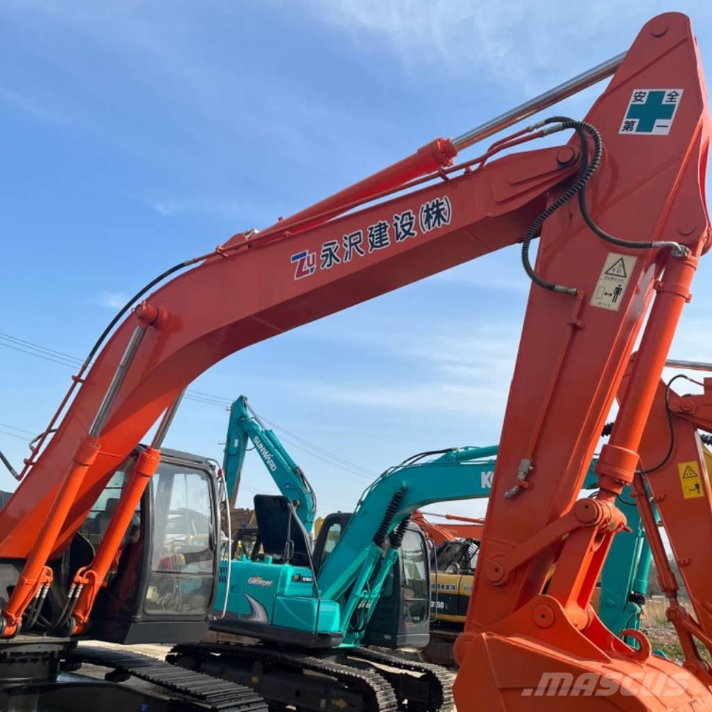 Hitachi ZX 240 Roomikekskavaatorid