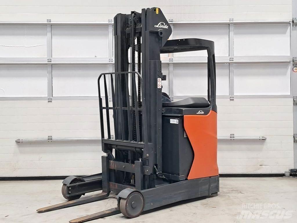 Linde R16-01 Lükandmastiga tõstukid