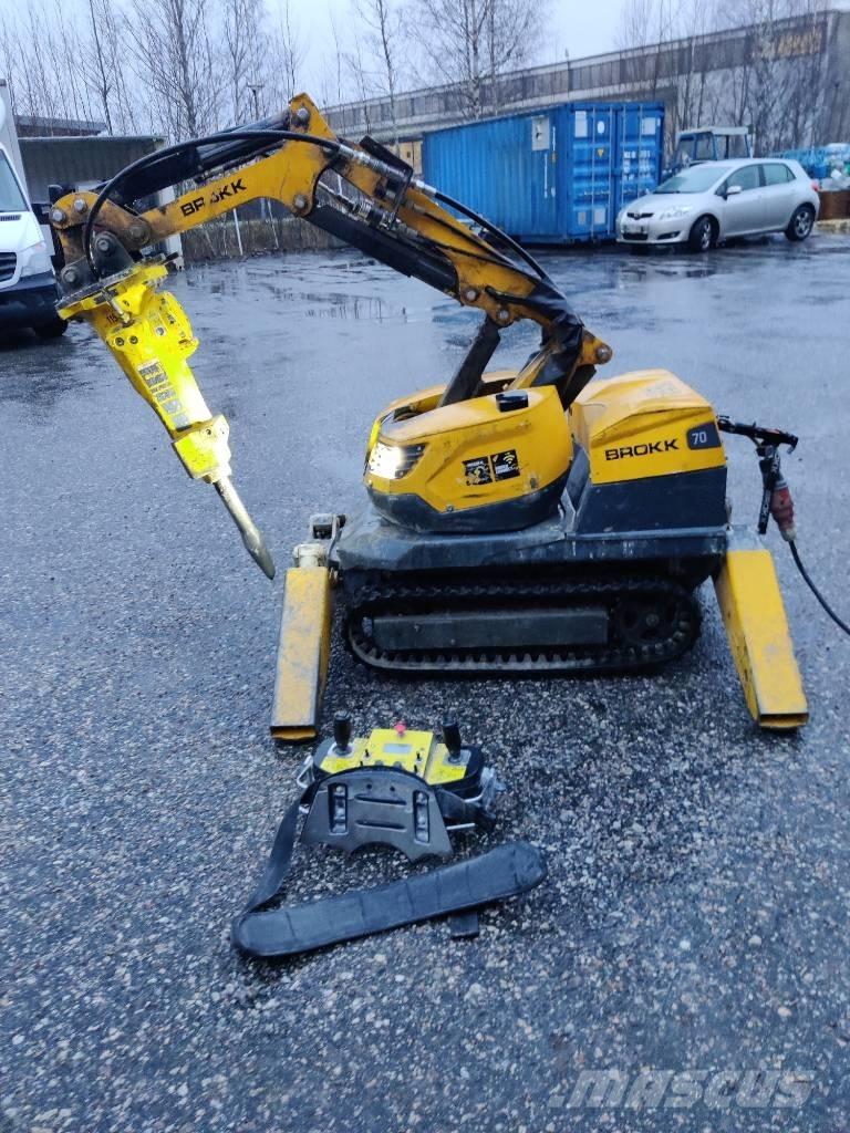 Brokk 70 Lammutusekskavaatorid
