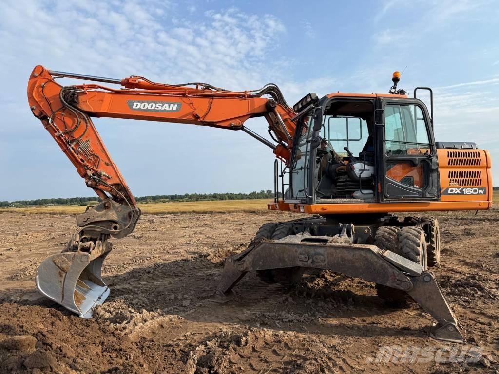Doosan DX 160 W-3 Ratasekskavaatorid